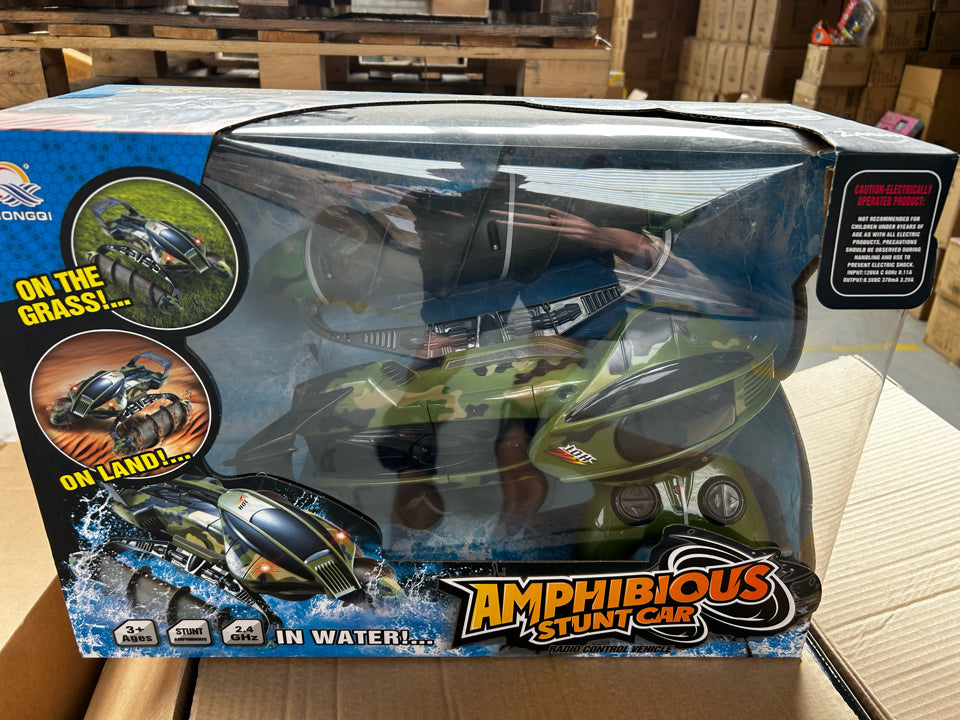 **Flash Sale - Amphibious RC Stunt Car with Rechargeable Battery Pack**
