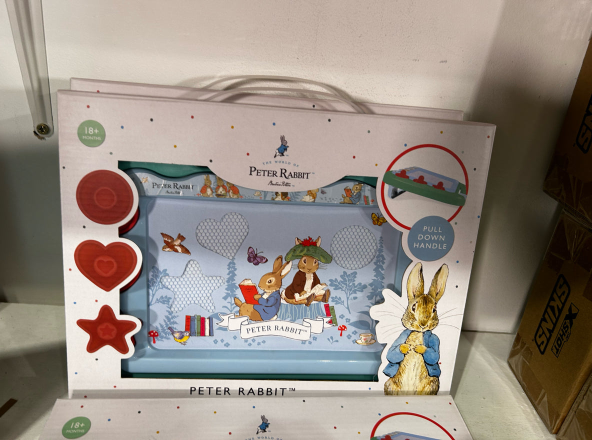 Peter Rabbit Magnetic Drawing Board