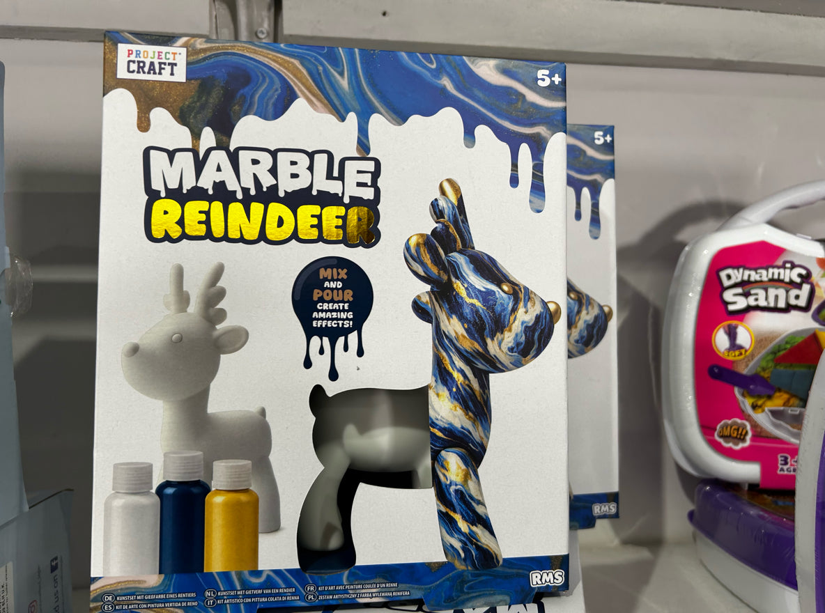 Magic Pouring Art Marble Reindeer