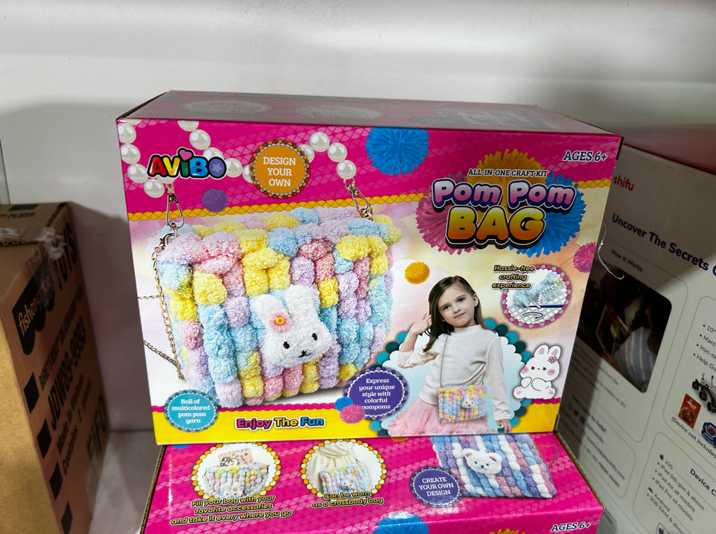 DIY Pom Pom Bag