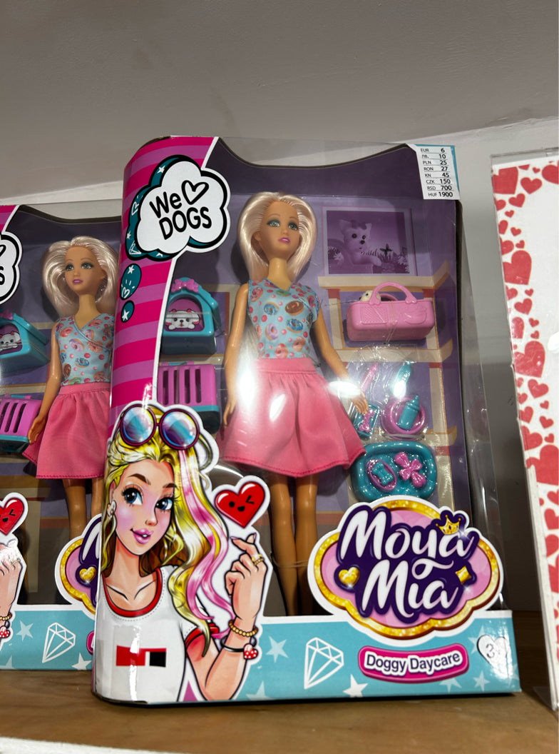 Doggy Daycare Doll Playset