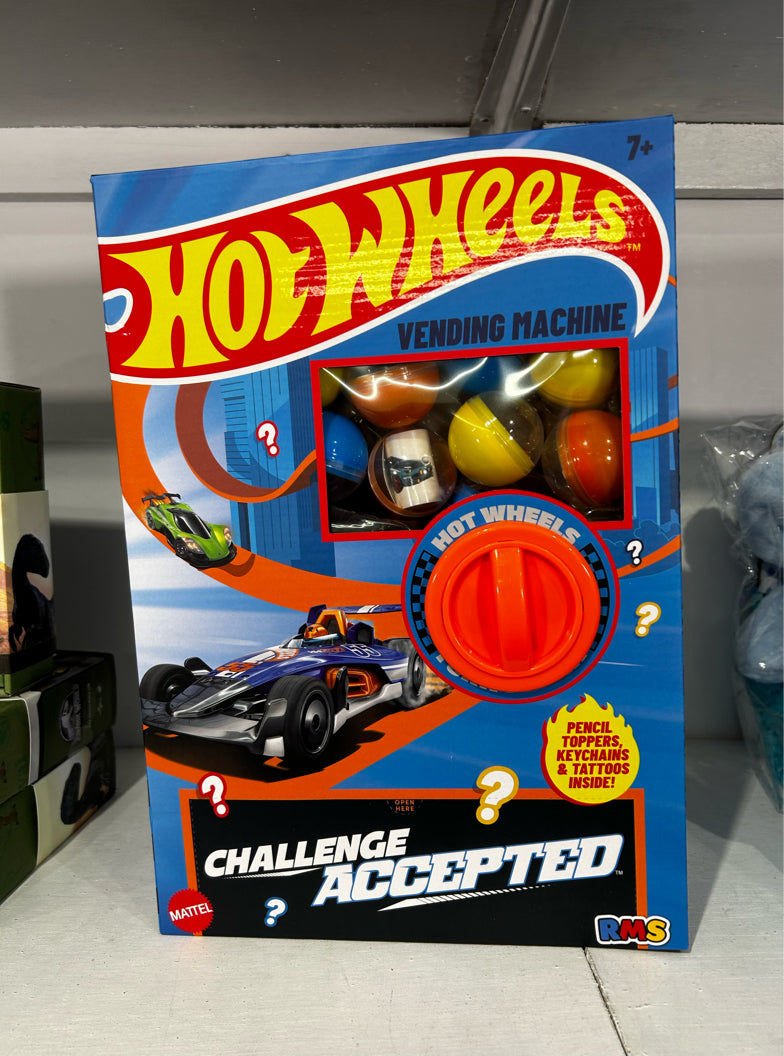 Hot Wheels Twist & Reveal Capsule Box