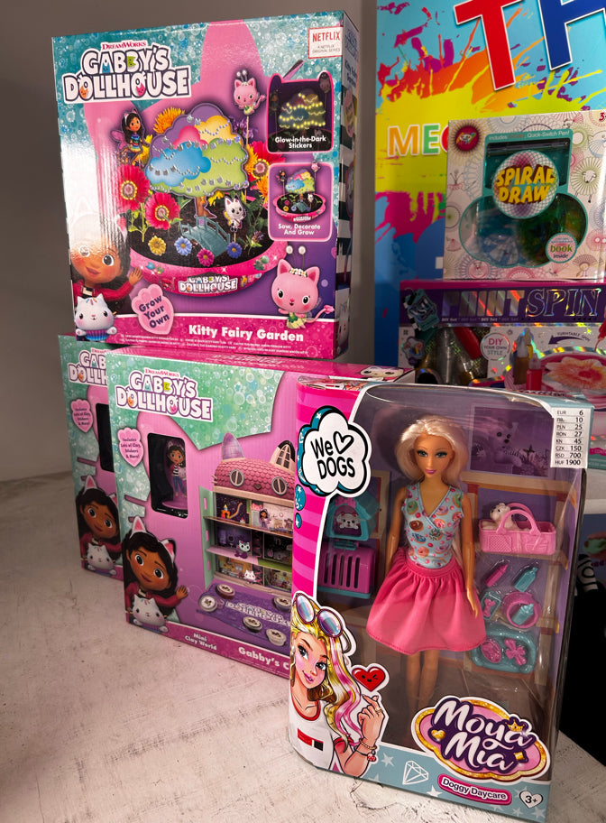 3pc Gabby's Dollhouse & Doll Bundle