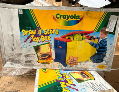 **FLASH SALE - Crayola Storagebox & Chalkboard (damaged boxes)**
