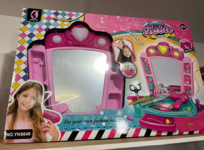 Light Up Vanity Mirror Playset