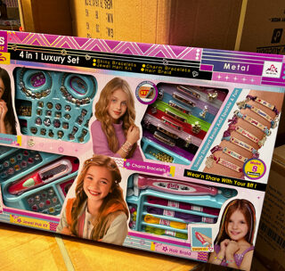 **FLASH SALE - 4 In 1 Jewellery Set**